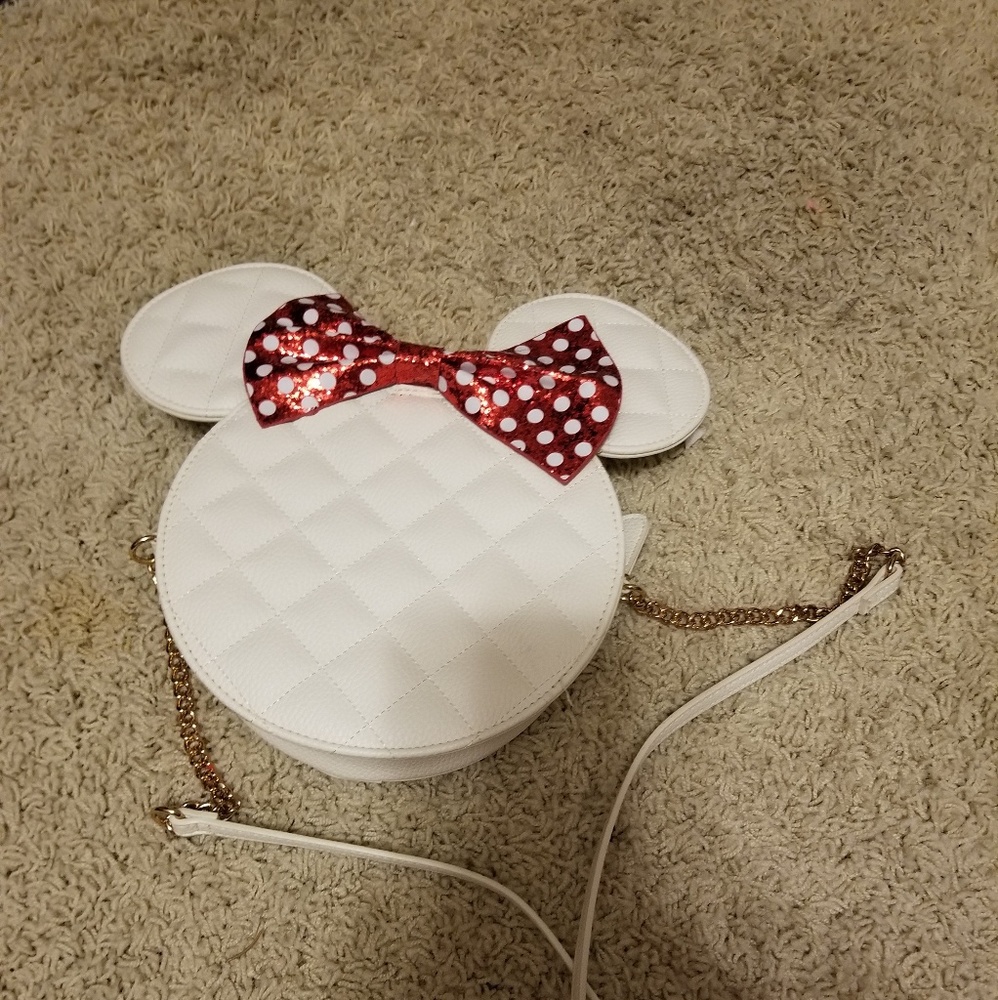 White Minnie Mouse crossbody bag